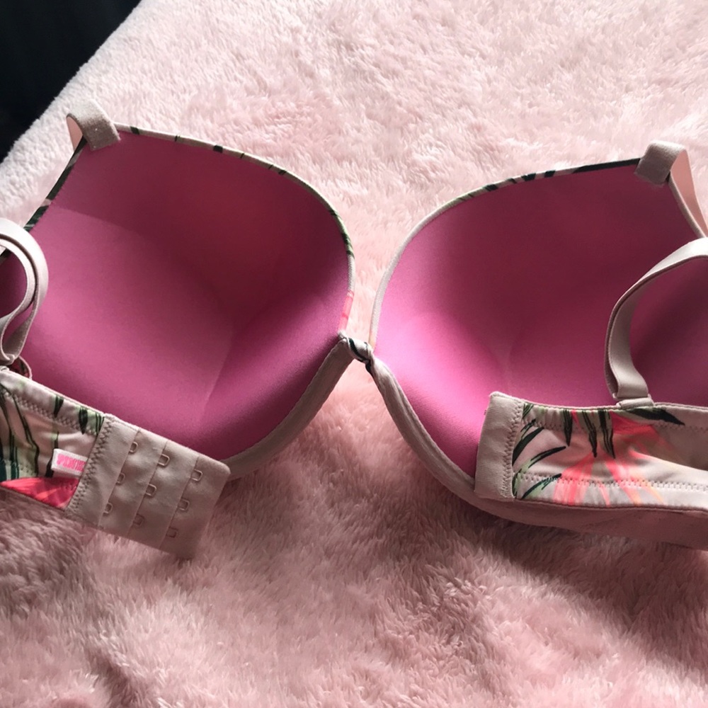 Pink bra - Picture 2 of 4